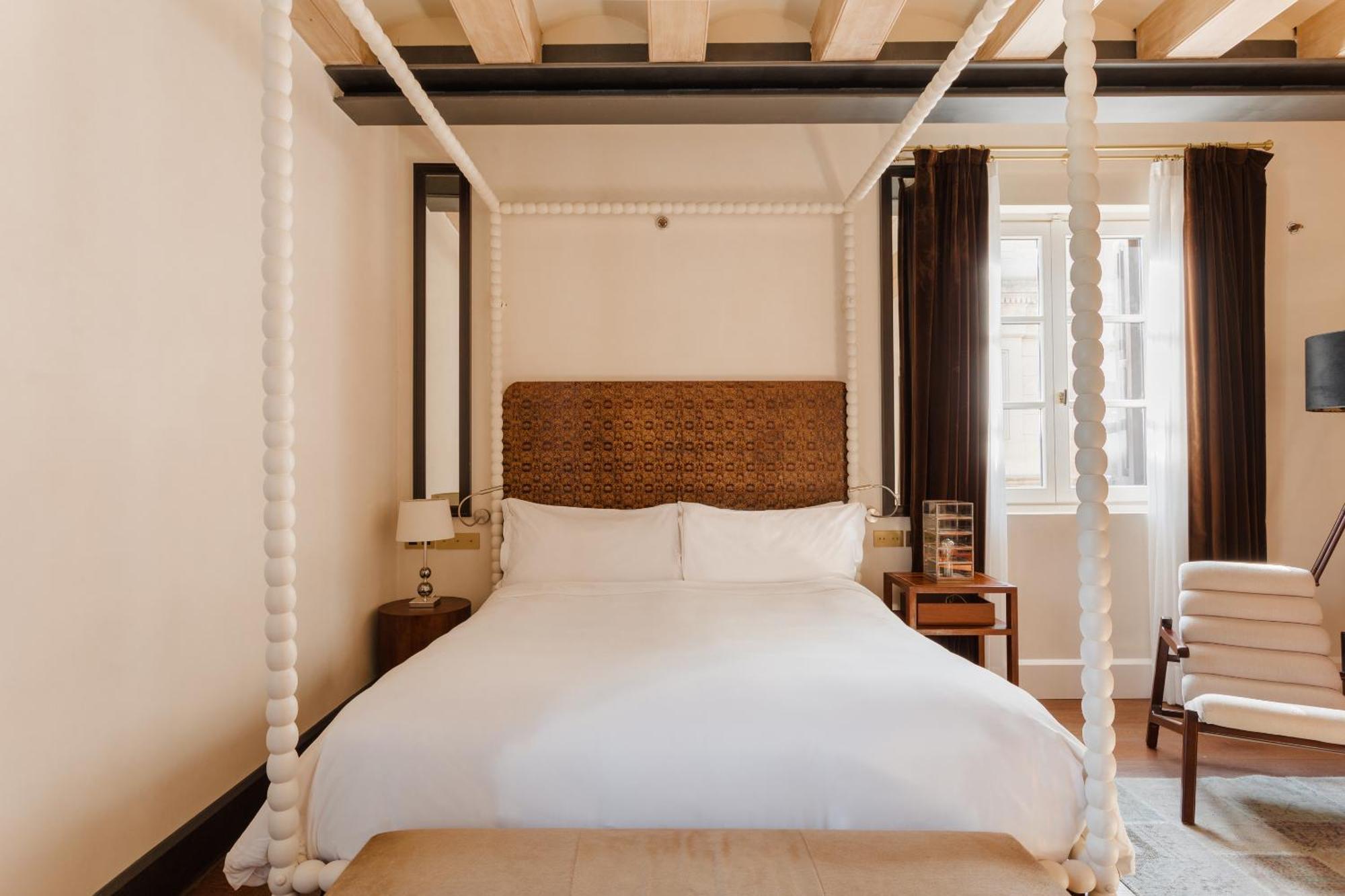Do Placa Reial Powered By Sonder Barcelona Phòng bức ảnh A room at the hotel