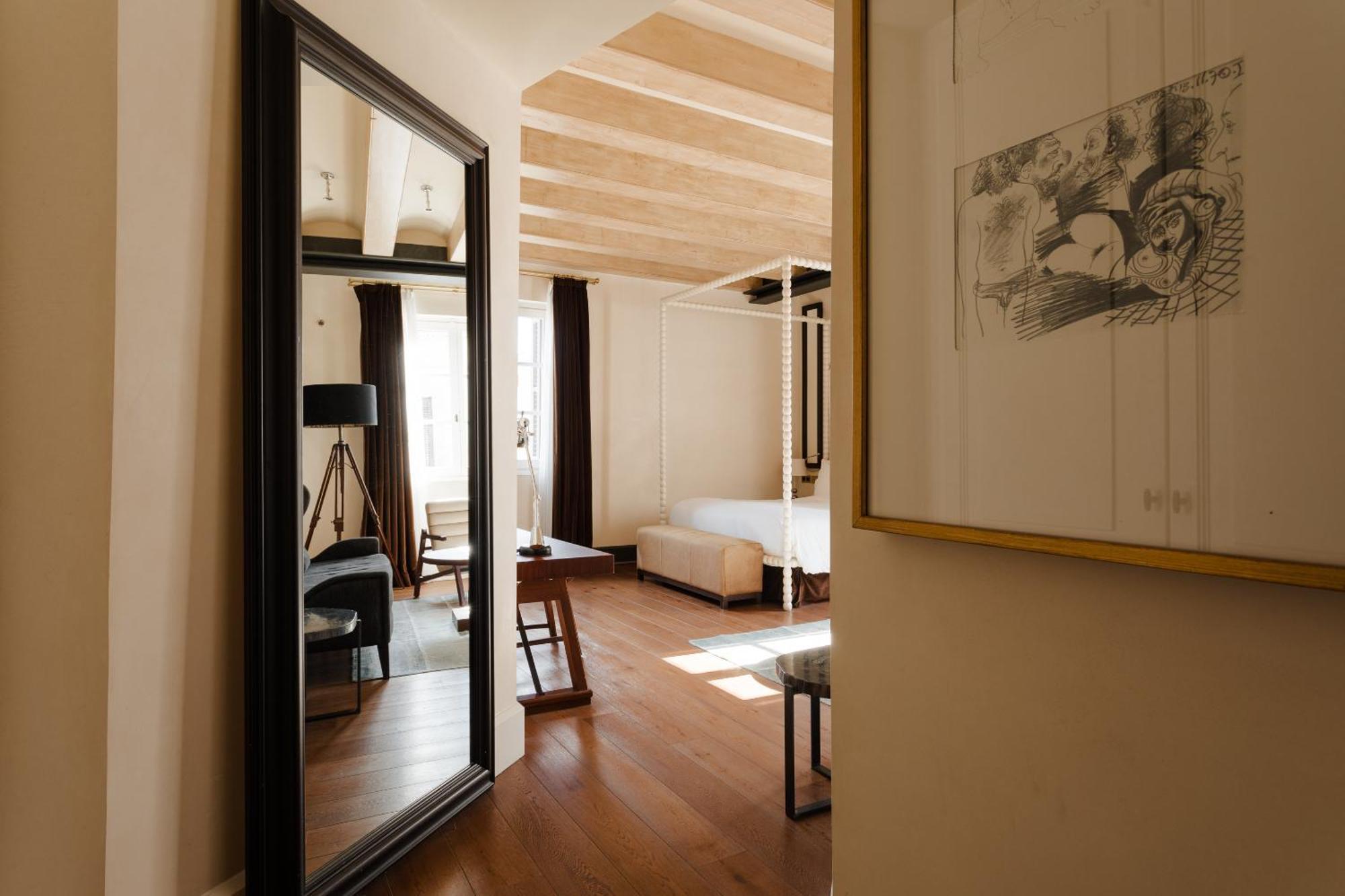 Do Placa Reial Powered By Sonder Barcelona Phòng bức ảnh A room at the hotel
