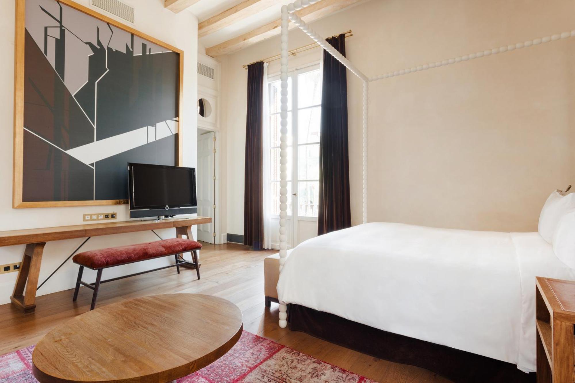 Do Placa Reial Powered By Sonder Barcelona Phòng bức ảnh A room at the hotel