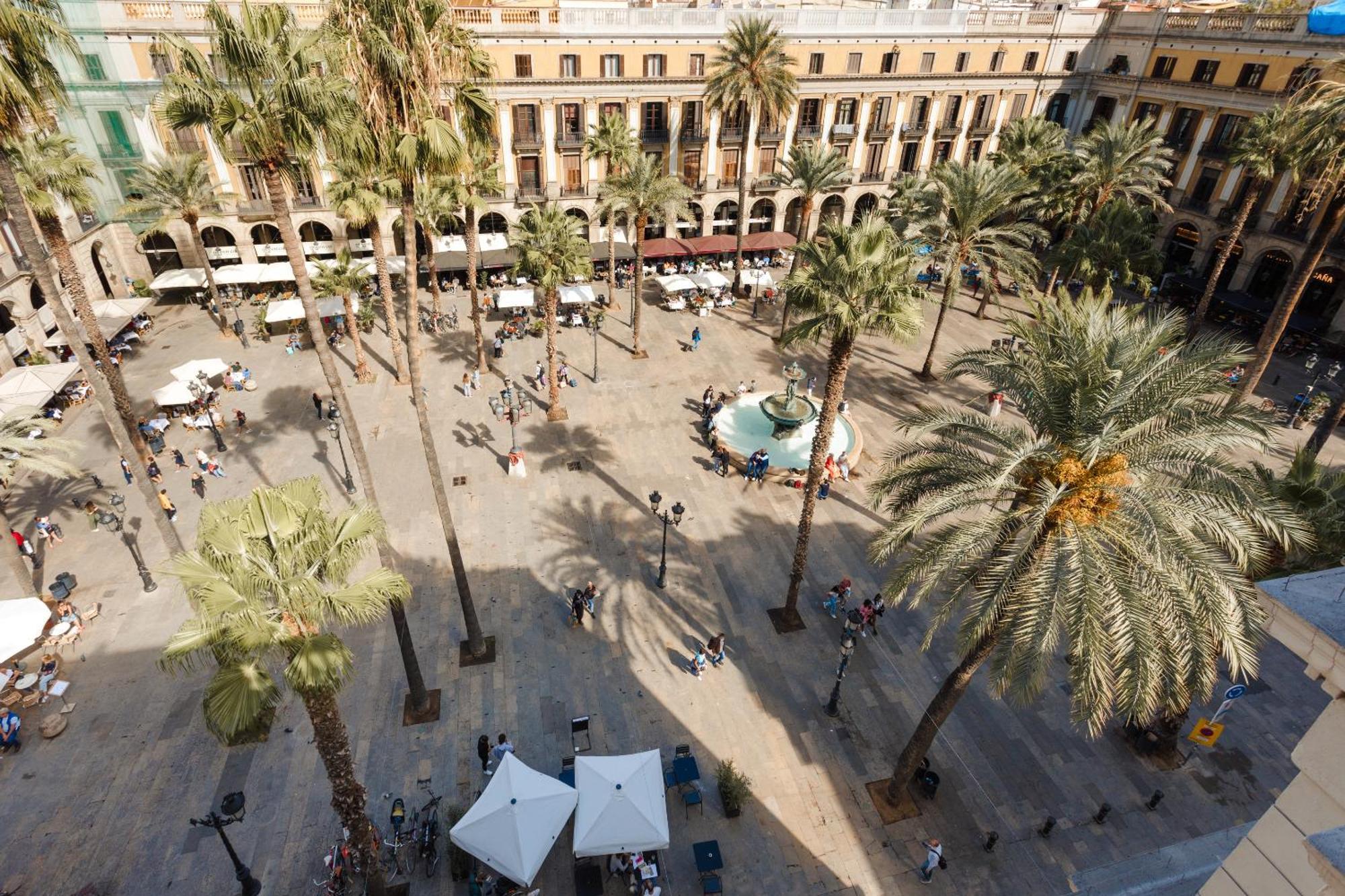 Do Placa Reial Powered By Sonder Barcelona Ngoại thất bức ảnh Plaça Reial